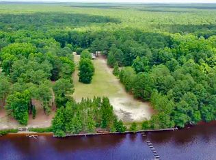 1175 W Waterway Dr, Belhaven, NC 27810