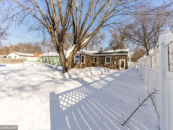 5th image of 1896 Iowa Ave E