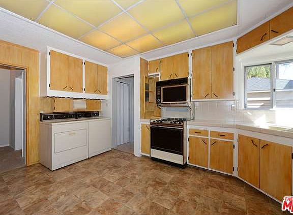 3rd image of 5813 Yearling St