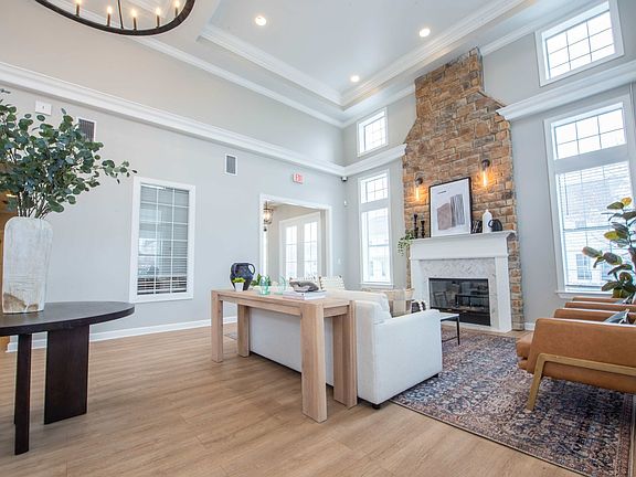 Leasing Office