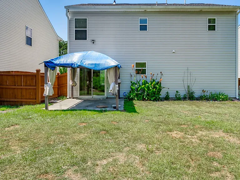 330 Gracemount Ln — Photo 29