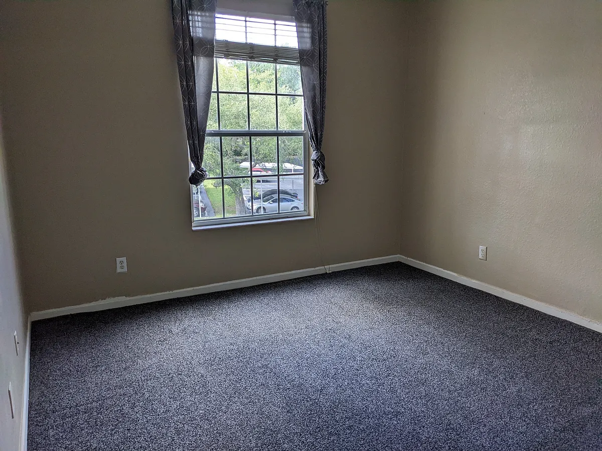 Building Photo - 588 Brantley Ter #1-306