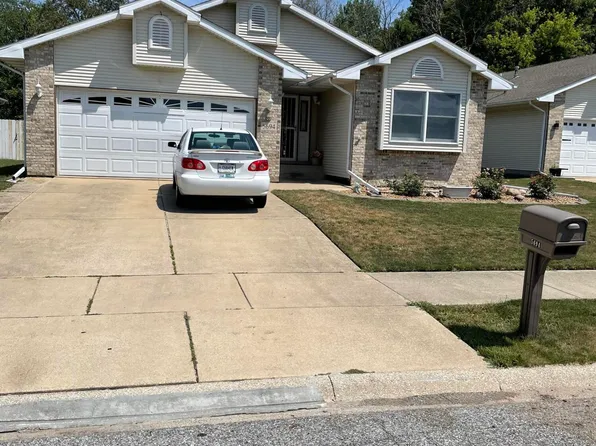 5694 Ardmore Ave, Portage, IN 46368