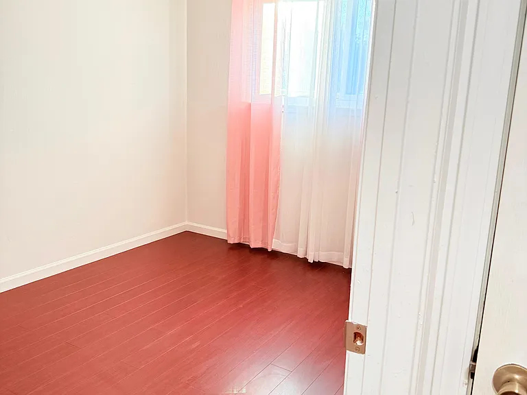 4613 Hampshire Way — Photo 32