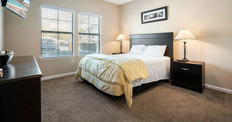 The Arlington at Eastern Shore Centre Apartments — Photo 4
