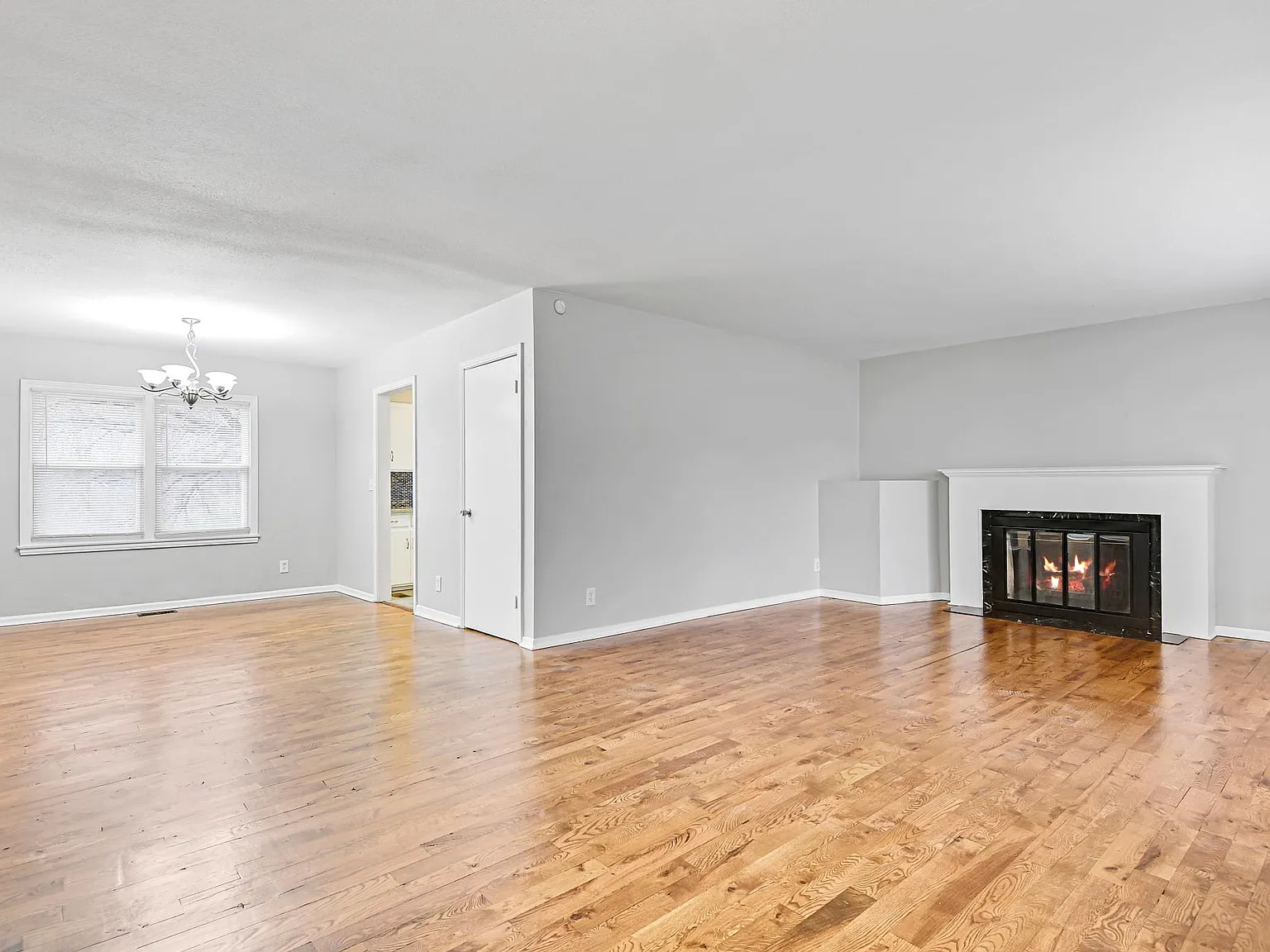 3 bed, 1306 sqft, $1,400 — Photo 3