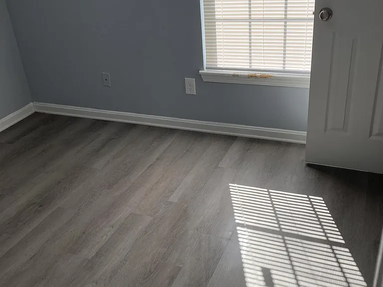 2623 Cedar St — Photo 5
