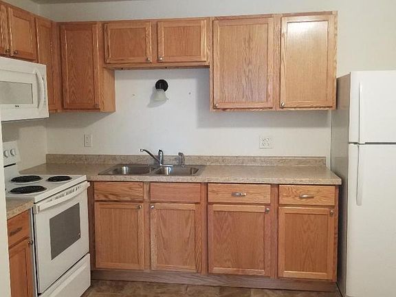 2nd image of 510 E Main St APT 5