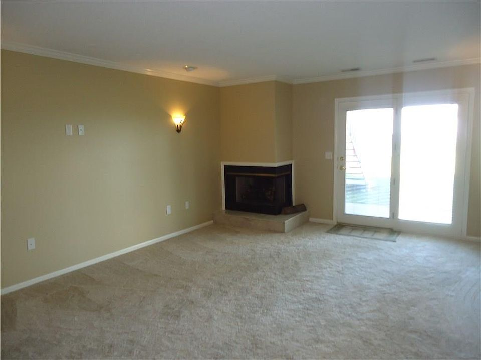 3302 Baer Beach Rd Erie, PA, 16505 Apartments for Rent Zillow