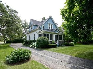 6902 N Yates Rd, Fox Pt, WI 53217