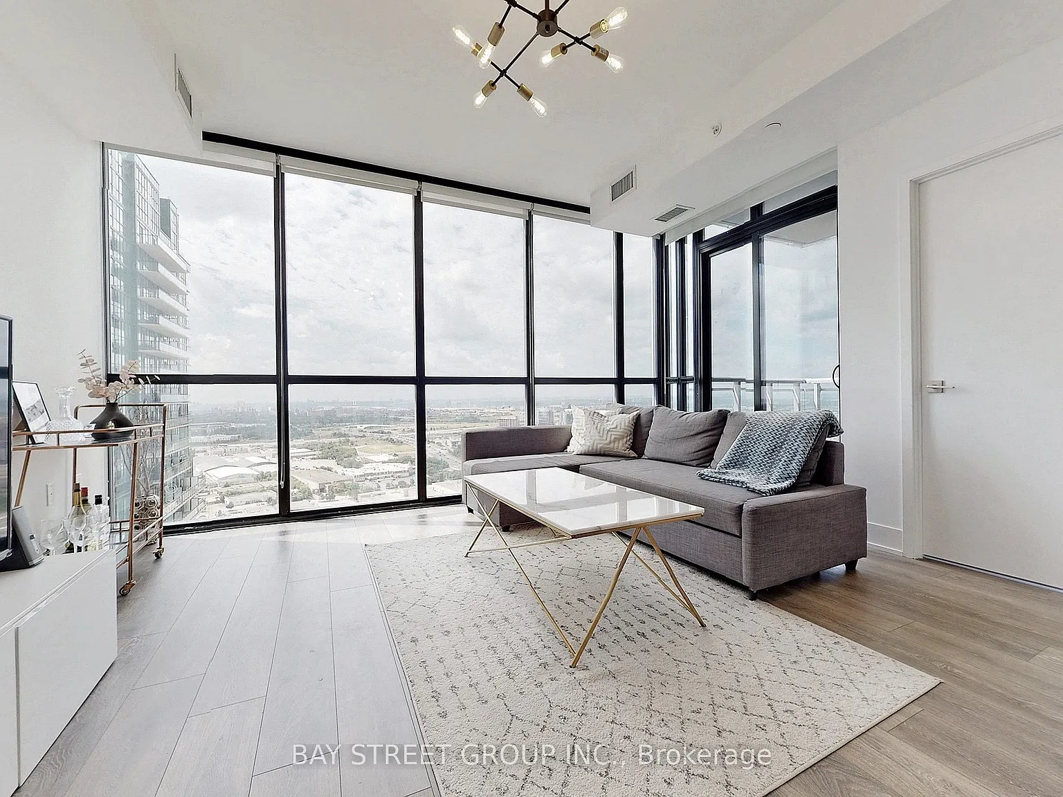 2 bed, $2,650 — Photo 1