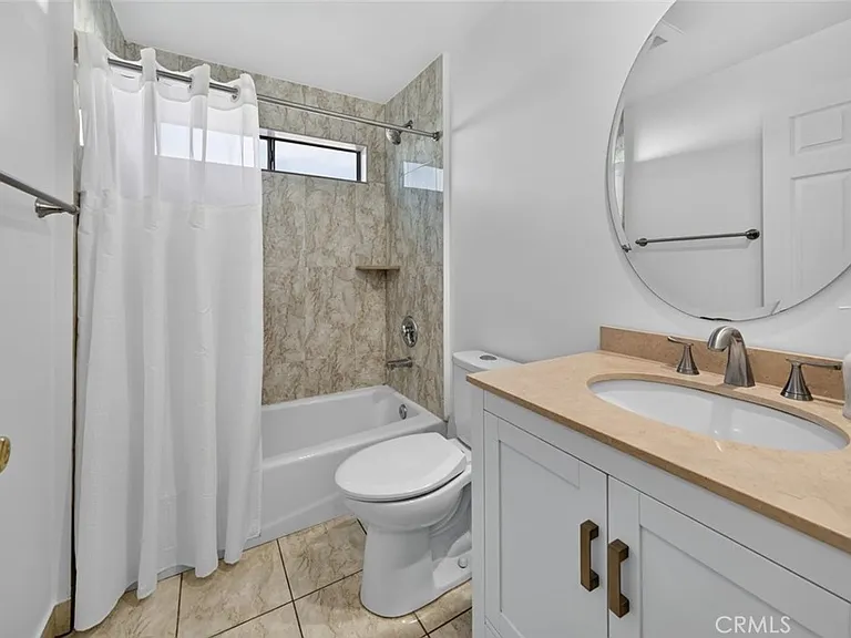 11407 Delano St — Photo 31