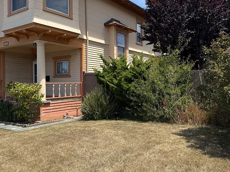 2303 B St — Photo 3