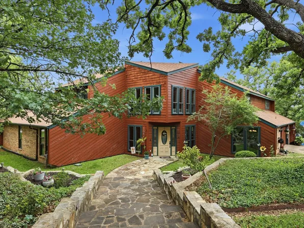 122 Brookdale Dr, Highland Village, TX 75077