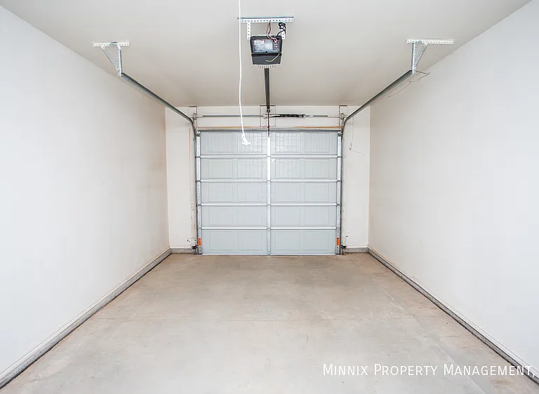 1106 N 7th St — Photo 32