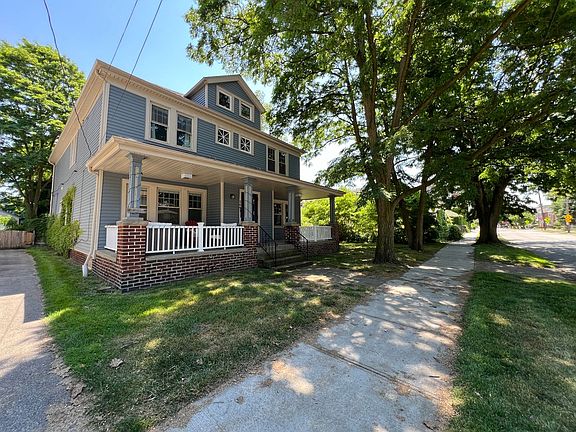 2nd image of 1441 W 58th St