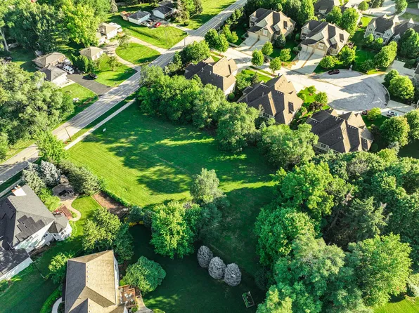 3165 Plank Rd, Lisle, IL 60532