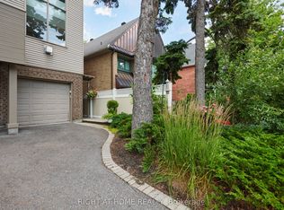 239 A Sunnyside Ave, Ottawa, ON K1S0R4