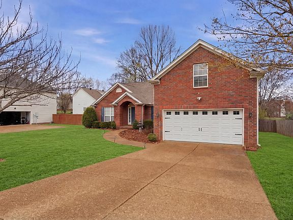 2nd image of 2922 Burtonwood Dr