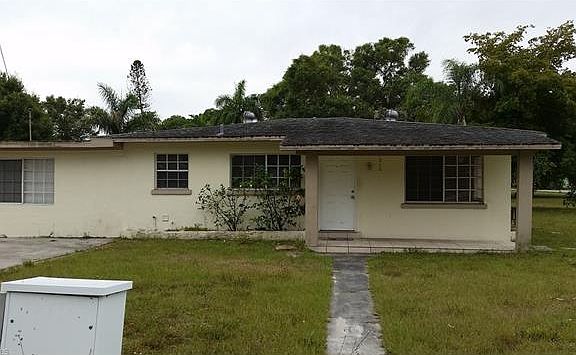 2nd image of 4210 Woodside Ave