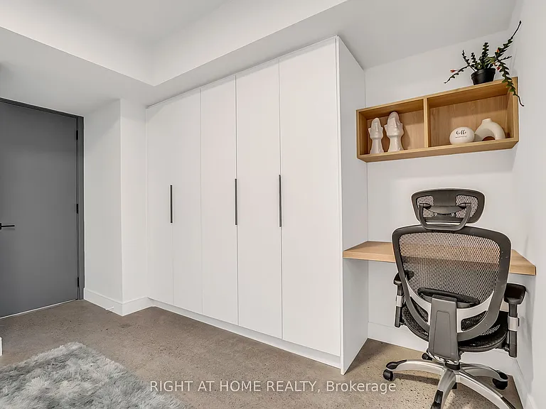 1169 Davenport Rd #2 — Photo 16