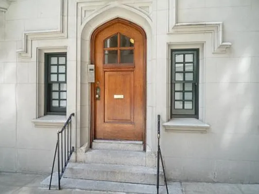 Sold by Raz Realty | media 6