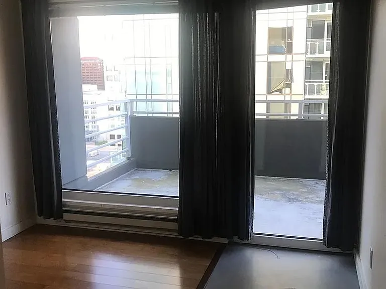 1415 2nd Ave #2405 — Photo 8
