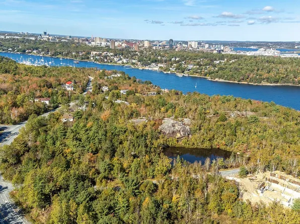 Bluestone Rd #3A-3, Halifax, NS B3P 2H2