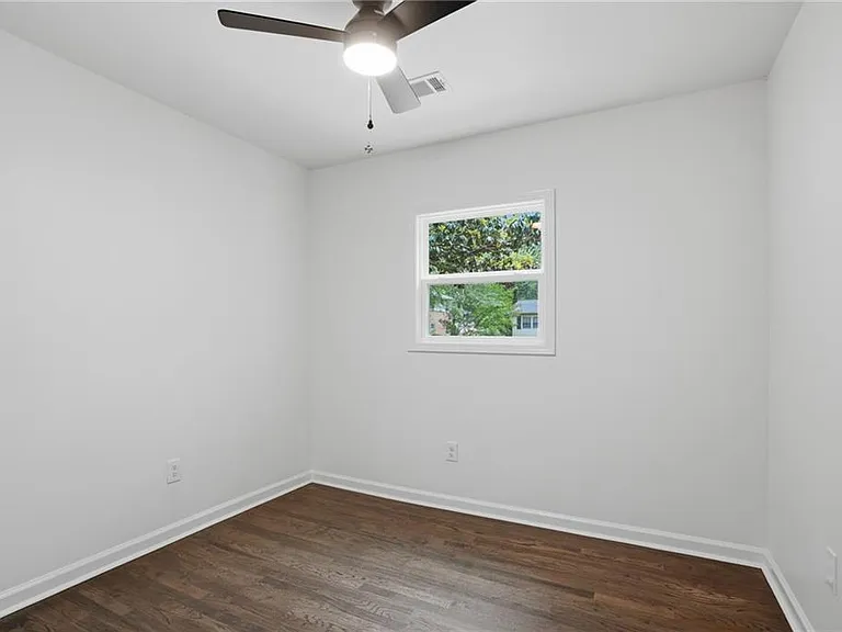 3270 Belfort Rd SE — Photo 23