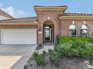 18 Oakmont Ct, Jersey Village, TX 77064