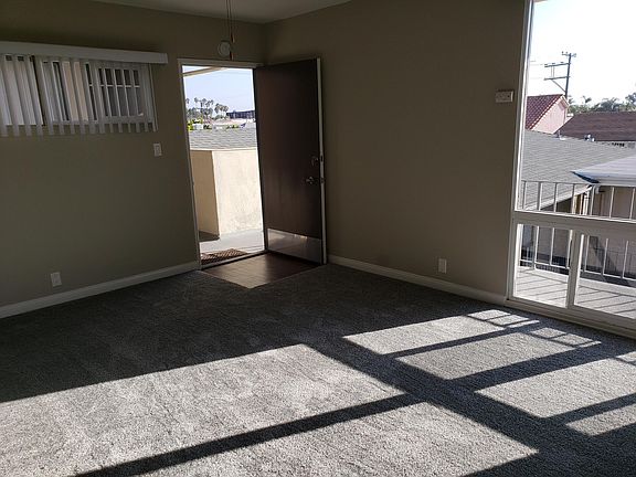 3rd image of 125 Ximeno Ave APT 18