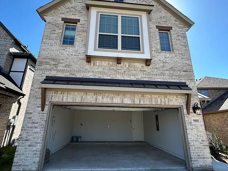 9008 Guadalupe St — Photo 39