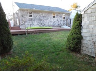 129 Holly Rd, South Kingstown, RI 02879
