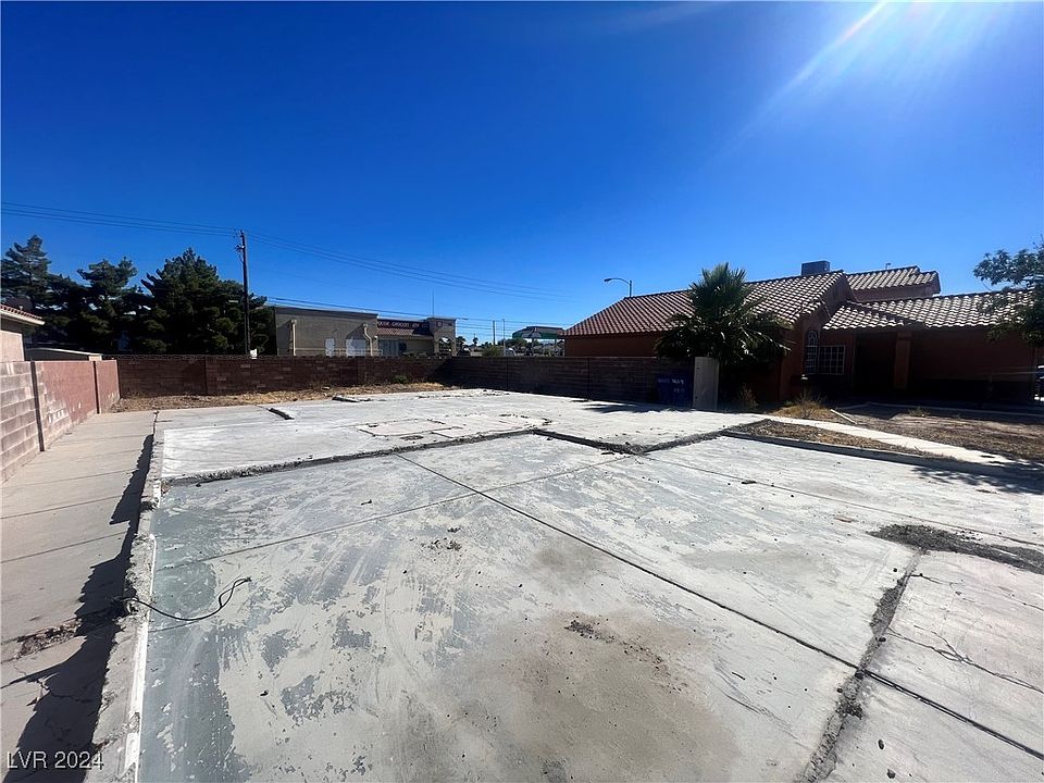 2nd image of 2209 Keller Ct