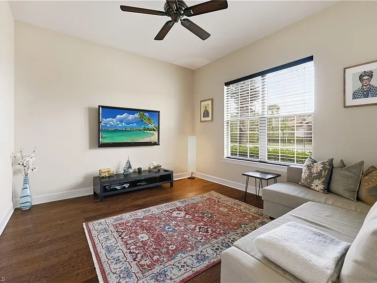 7932 Princeton Dr — Photo 15