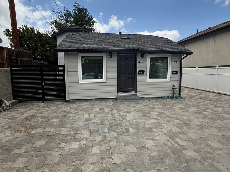 1170 Raymond Ave — Photo 3