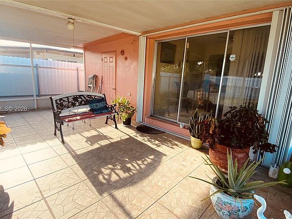 3rd image of 6250 SW 21st St