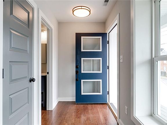 5th image of 408 W 26th St