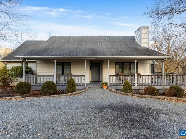 22 Wood House Ln, Nellysford, VA 22958