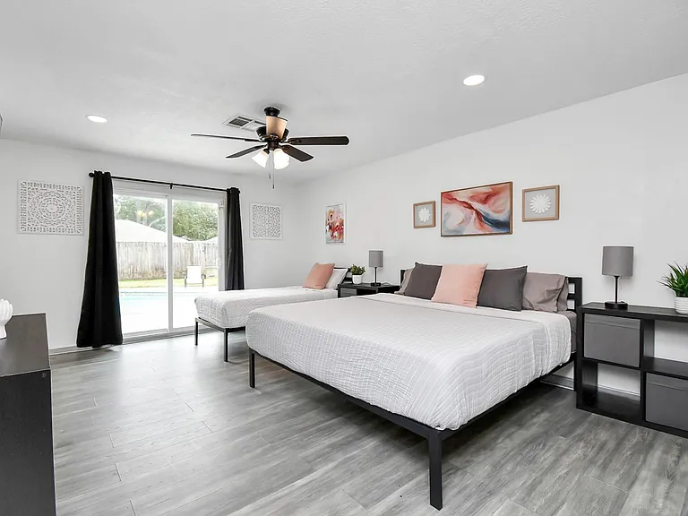 15711 Creekhaven Dr — Photo 25
