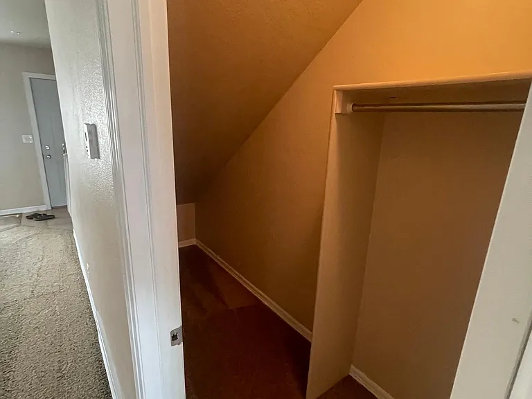 617 S Jackson St #3 — Photo 5