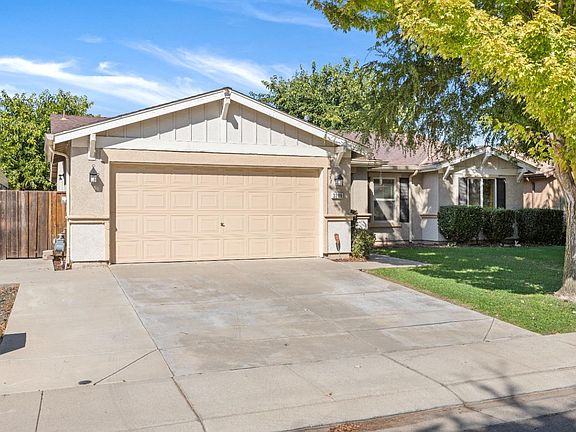 2nd image of 3209 Saint Ann Way