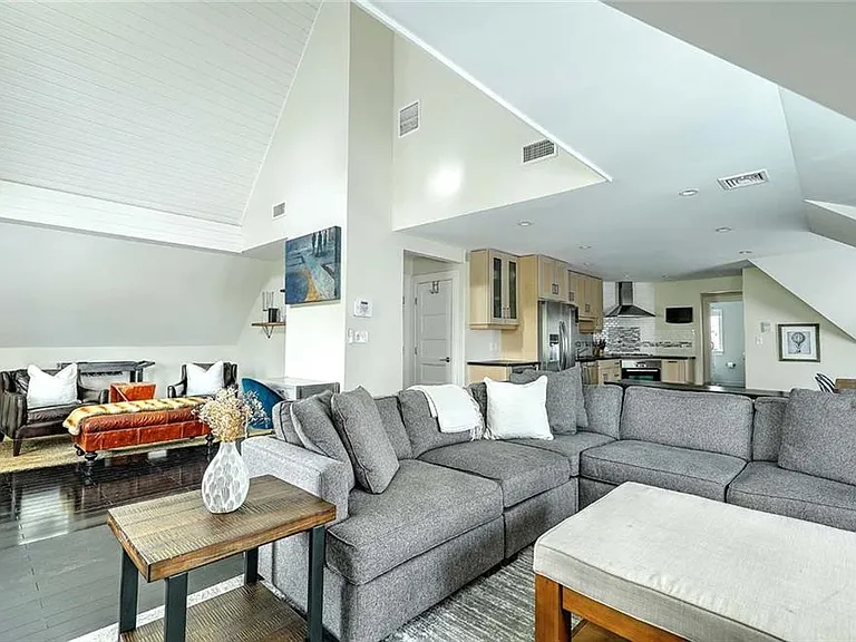 26 S Angell St #3 — Photo 7