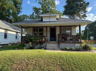 735 E Bowman St, South Bend, IN 46613