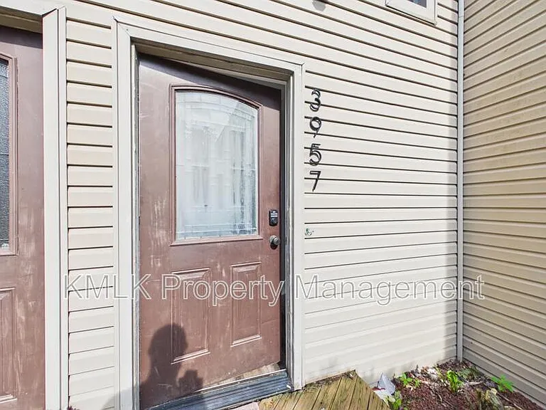 3957 Cox Rd — Photo 4