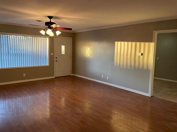 4th image of 1351 Beverly Dr