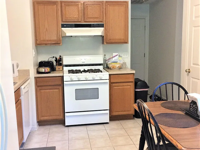 643 Creekside Cir — Photo 11