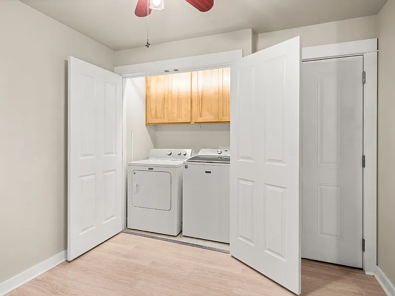 2221 McCall Dr — Photo 8