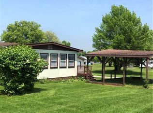 2183 Rock Bed Rd, Cape Vincent, NY 13618