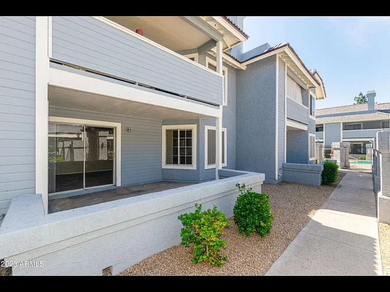 2910 W Marconi Ave #123 — Photo 2